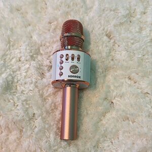 Rose Gold Wireless Karaoke Microphone